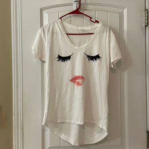 Adorable mediumG Supply white Tshirt